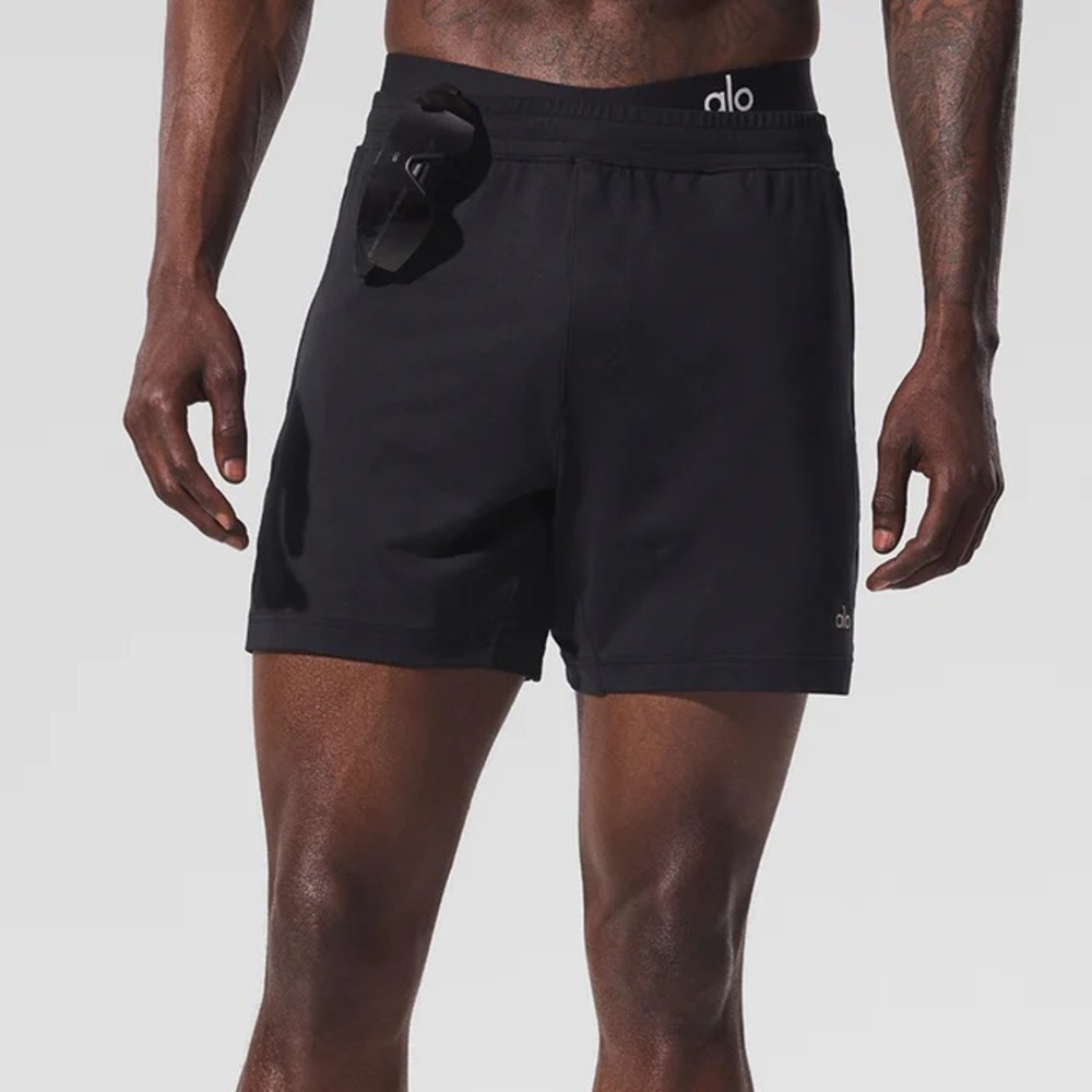 ALO 7" Conquer React Performance Short
